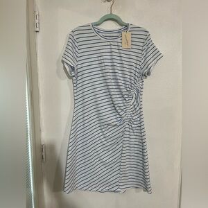 Universal thread NWT size L white blue striped dress summer Cotton blend